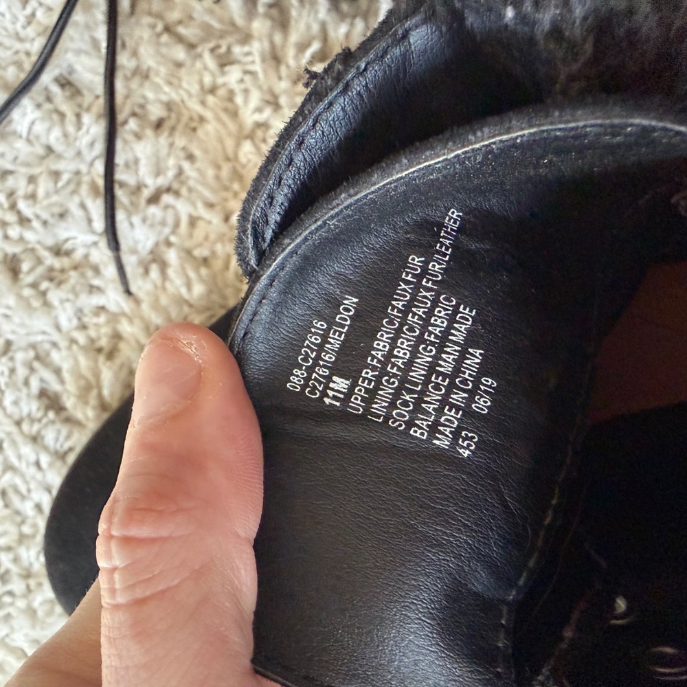 Stylish fluffy lined heavy duty stylish Black Combat Boots for Women. Elevate yo - Picture 5 of 6
